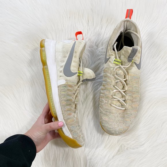 NIKE Zoom KD 9 'Summer Pack' White Athletic Shoe - Picture 2 of 7